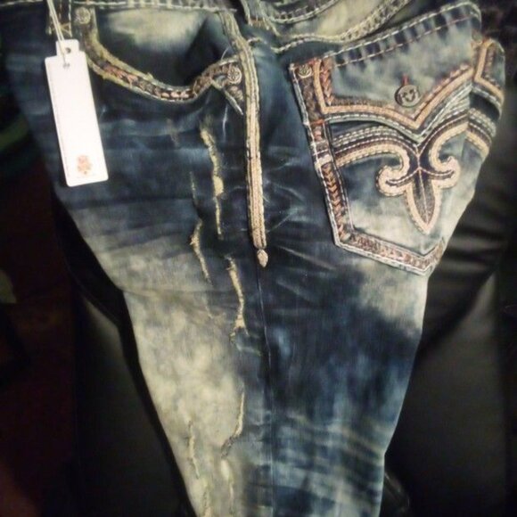 Rock Revival Jeans - Picture 3 of 4